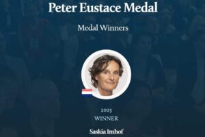Saskia Imhof ontvangt Peter Eustace Medal van de EBO