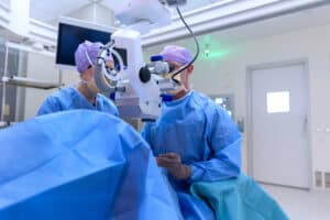 Implementatie handleiding beschikbaar voor Bilaterale cataractchirurgie